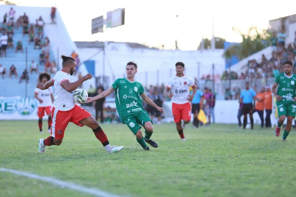 Tudo igual no José Cavalcanti: Nacional e Confiança fazem 4 a 4 em jogo frenético