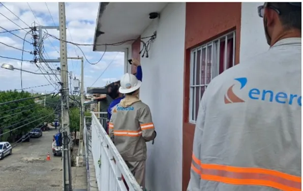 Operação contra 'gatos' de energia termina com quatro presos em Patos