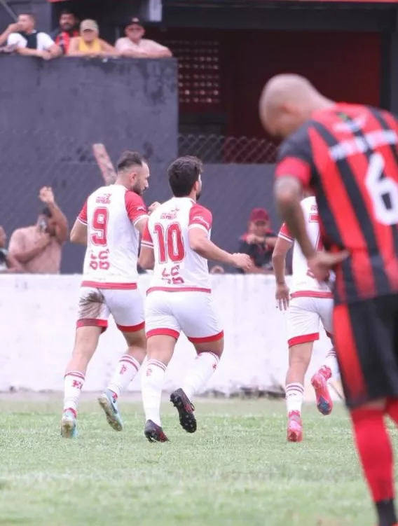 Esporte de Patos vence o Confiança fora de casa, deixa a zona de rebaixamento e empurra adversário para a lanterna