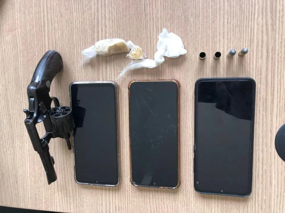 PM prende segundo suspeito de assaltar loja em Junco do Seridó e apreende arma de fogo