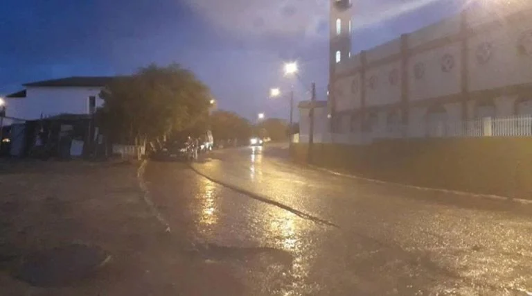 Patos soma 28,2 mm de chuva em 24 horas e precipitações atingem municípios da região