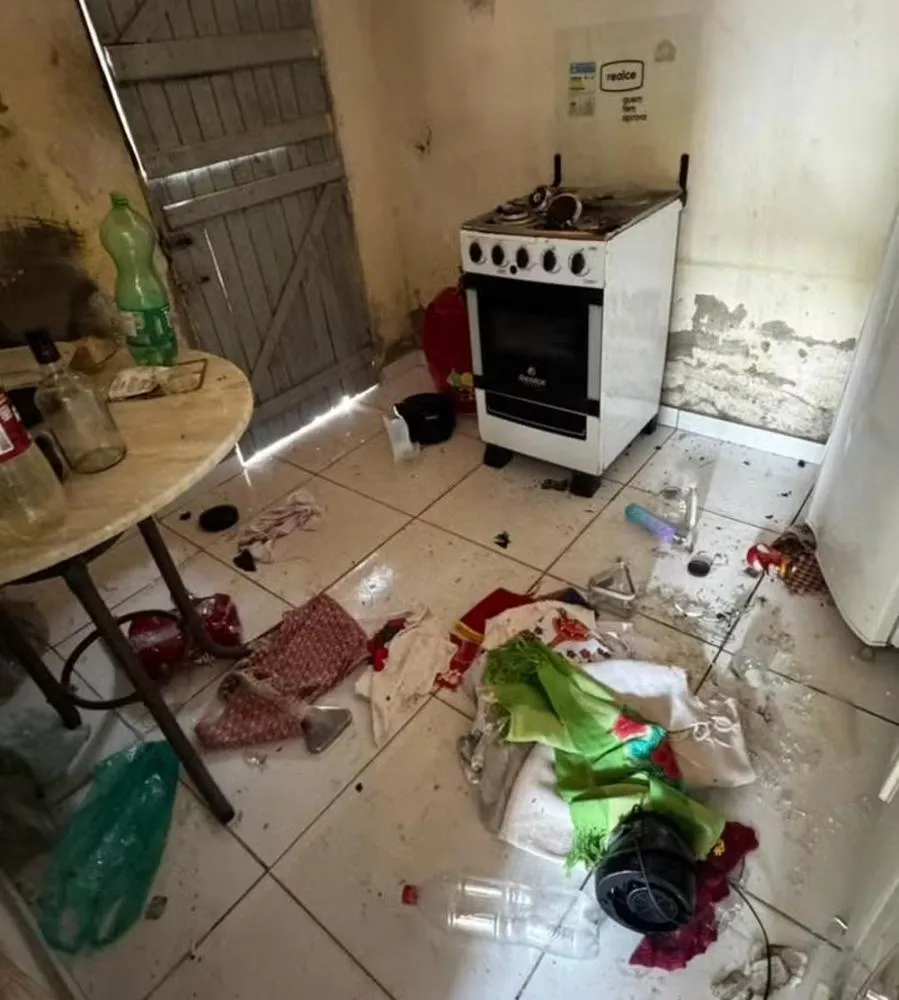 Homem é preso após invadir casa da ex-companheira e praticar maus-tratos contra animal no Sertão da Paraíba