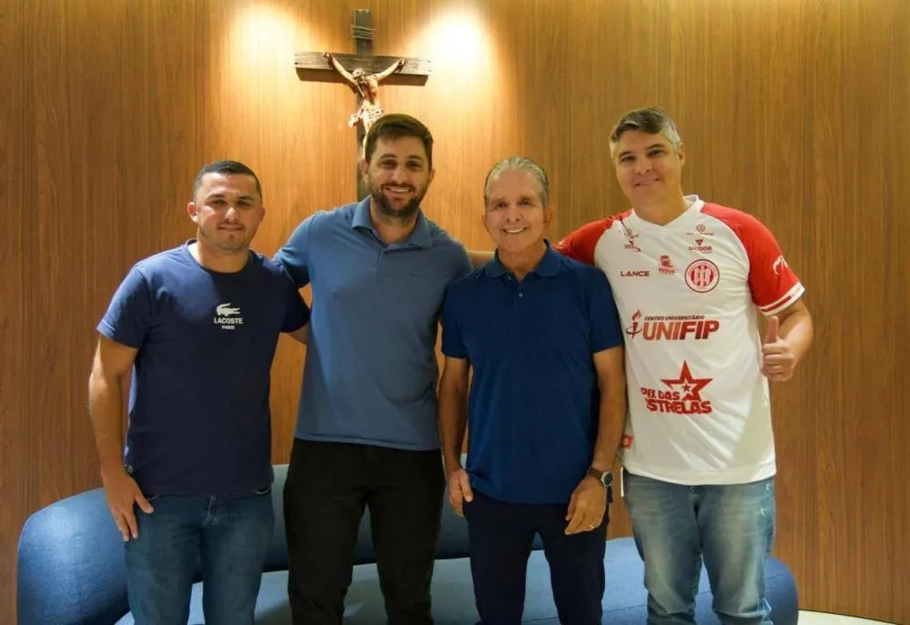 Prefeitura de Patos anuncia patrocínio de R$ 100 mil para Nacional e Esporte na elite do Paraibano