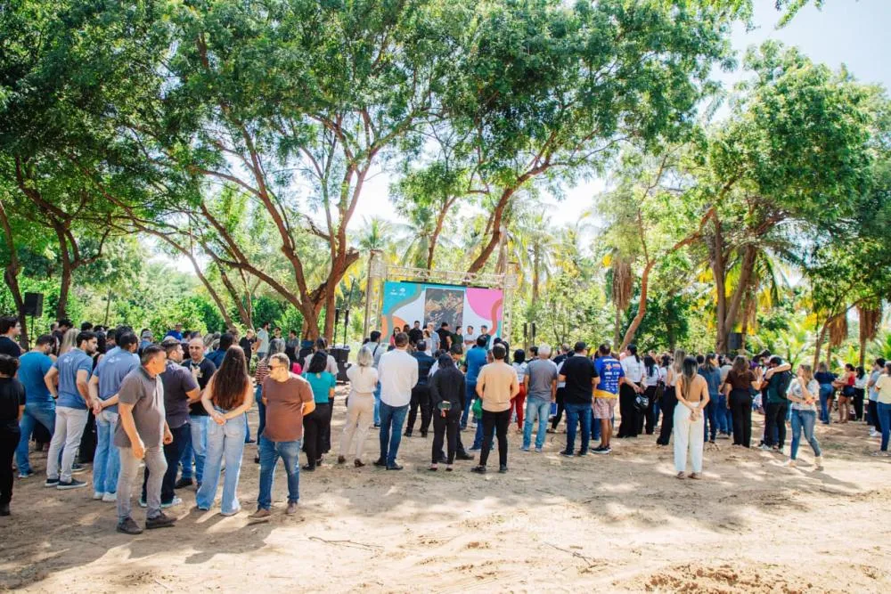 Projeto do Parque Municipal da Infância é apresentado em Patos durante plantio de 50 mudas