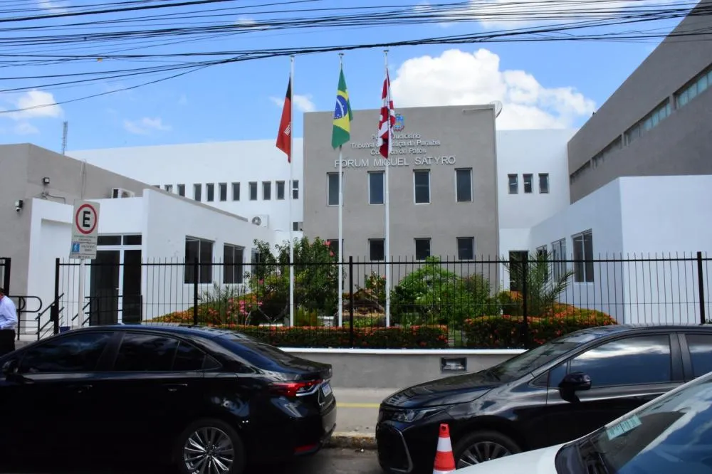 Menos de 24 horas após prisão em flagrante, mulher suspeita de agredir filha com TEA no Hospital Infantil de Patos é solta pela Justiça