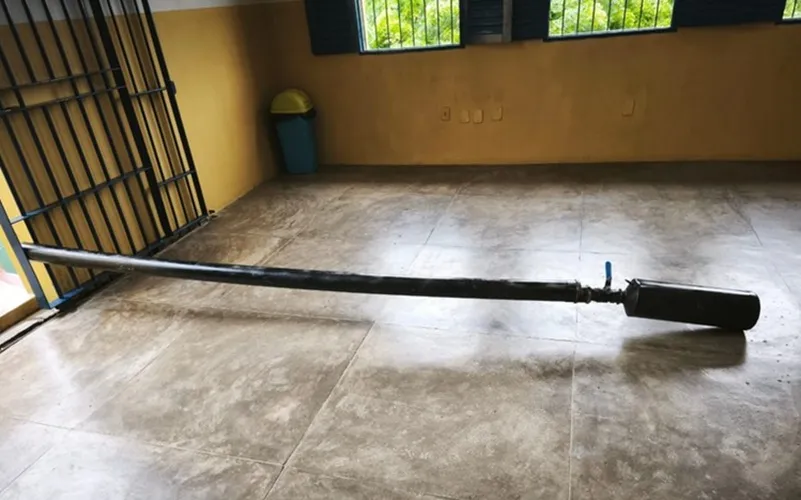 Policiais penais apreendem “bazuca” artesanal nos arredores da Penitenciária Padrão de Cajazeiras