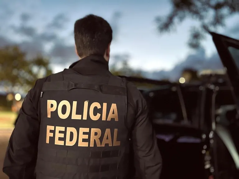 PF deflagra operação contra organização criminosa de tráfico de drogas e lavagem de dinheiro na Paraíba e em outros dois estados
