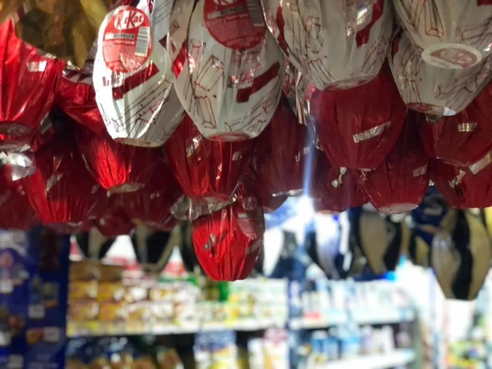 Procon Municipal divulga pesquisa de preço de ovos de páscoa e caixa de chocolate