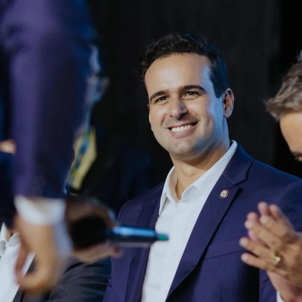 Lucas Ribeiro cumpre primeira agenda como governador em Patos e abre debate sobre composição de chapa