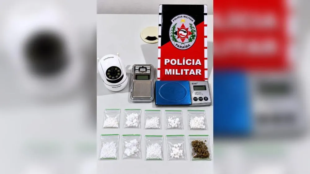 Polícia Militar prende homem suspeito de tráfico de entorpecentes no bairro Jatobá, em Patos-PB