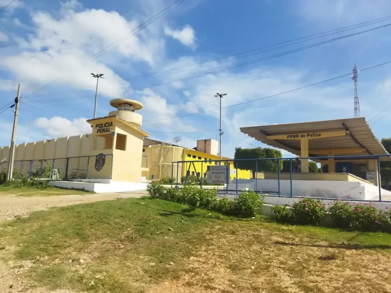 Exclusivo: Preso é agredido por companheiros de cela em presídio de Patos