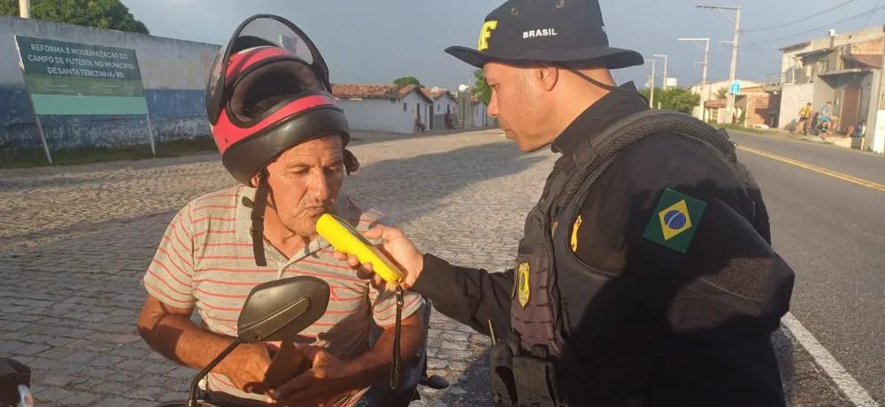 PRF intensifica fiscalização nas rodovias para o “São João da Gente 2026” em São José de Espinharas