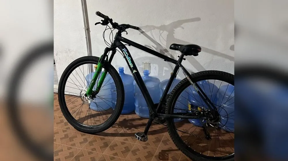 Polícia Militar recupera bicicleta e conduz suspeito à delegacia após flagrante em Patos